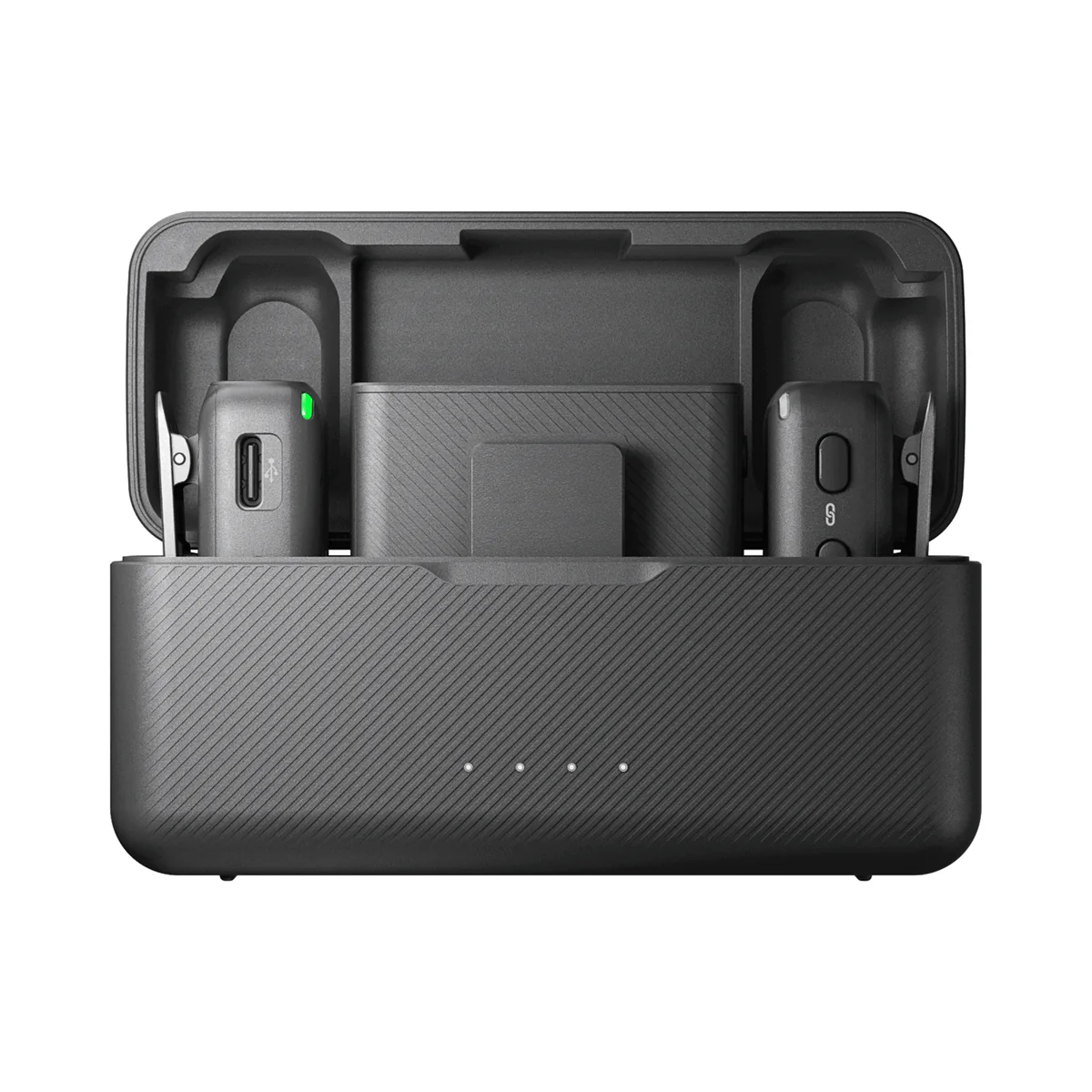 DJI Mic (2 TX + 1 RX + Charging Case) бездротова мікрофонна система на білому фоні