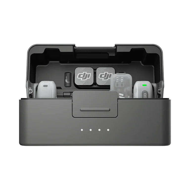 DJI Mic Mini 2 (2 TX + 1 Mobile RX + Charging Case) бездротова мікрофонна система на білому фоні